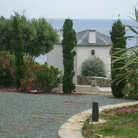 With Direct Sea Access In Cap Corse Vakantiehuis Macinaggio (Corsica)